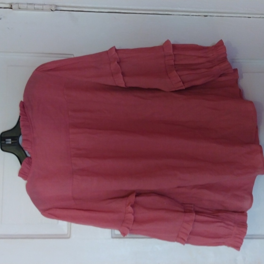 CORAL RUFFLE TOP - Picture 2 of 2